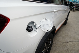 2022款东风风行T5