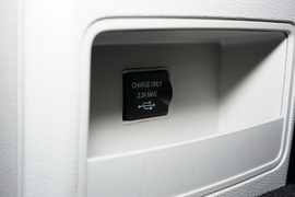 2022款东风风行T5