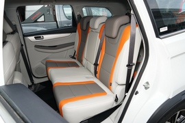 2022款东风风行T5