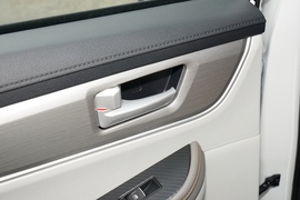 2022款东风风行T5