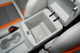 2022款东风风行T5