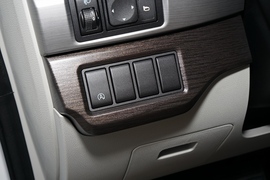 2022款东风风行T5