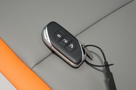 2022款东风风行T5