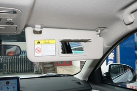 2022款东风风行T5