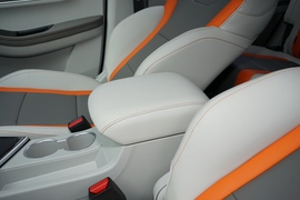 2022款东风风行T5