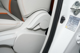 2022款东风风行T5