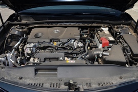 2022款丰田凯美瑞