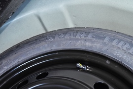 2022款丰田凯美瑞