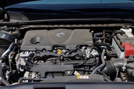 2022款丰田凯美瑞