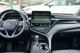 2022款丰田凯美瑞