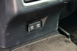 2022款丰田凯美瑞