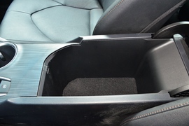 2022款丰田凯美瑞