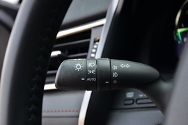 2022款丰田凯美瑞