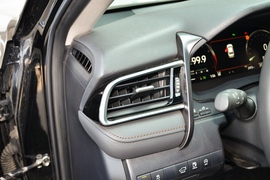 2022款丰田凯美瑞