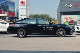 2022款丰田凯美瑞