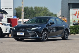 2022款丰田凯美瑞