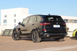 2022款宝马X5