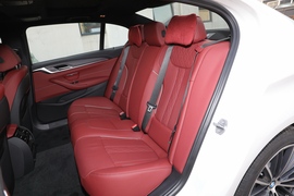 2022款宝马530Li