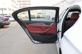2022款宝马530Li