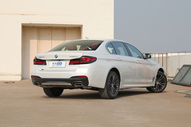 2022款宝马530Li