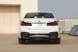 2022款宝马530Li