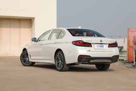 2022款宝马530Li