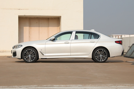2022款宝马530Li