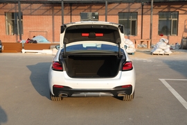 2022款宝马530Li