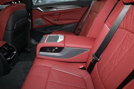 2022款宝马530Li