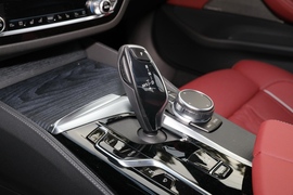 2022款宝马530Li