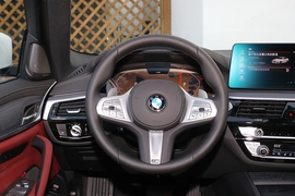 2022款宝马530Li