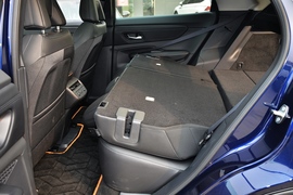 2022款日产Ariya艾睿雅