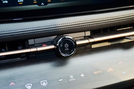 2022款日产Ariya艾睿雅