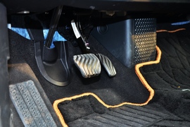 2022款日产Ariya艾睿雅