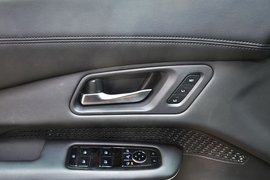 2022款日产Ariya艾睿雅