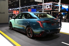 红旗E-QM5改装版