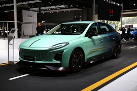 红旗E-QM5改装版