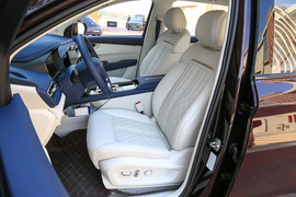 2023款五菱凯捷混动铂金版