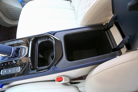 2023款五菱凯捷混动铂金版