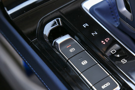 2023款五菱凯捷混动铂金版