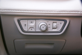 2023款五菱凯捷混动铂金版