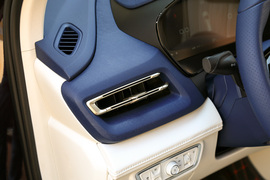 2023款五菱凯捷混动铂金版