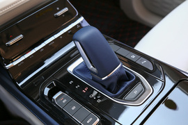 2023款五菱凯捷混动铂金版