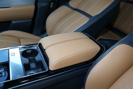 2023款路虎揽胜星脉