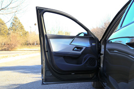 2022款雪铁龙凡尔赛C5