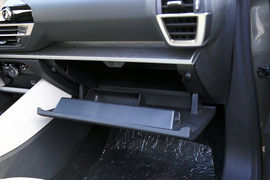 2022款雪铁龙凡尔赛C5