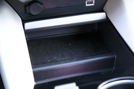 2022款雪铁龙凡尔赛C5