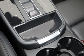 2023款保时捷Macan