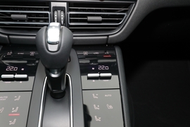 2023款保时捷Macan