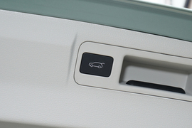 2022款东风风行T5